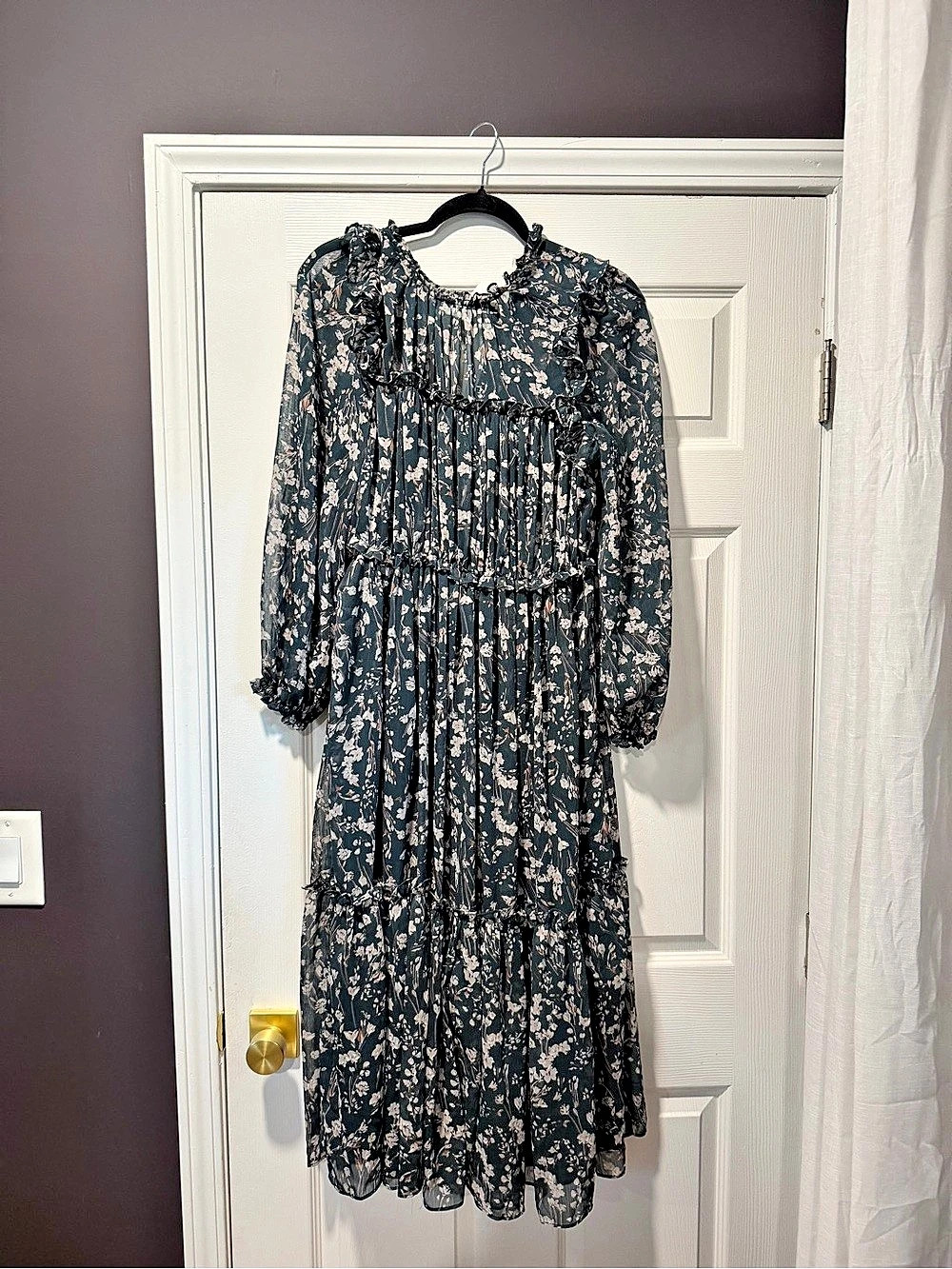 Floral Maxi Dress in forest green Like New